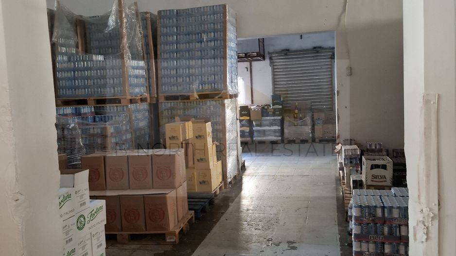 Spre Inchiriere : Spatiul Comercial si Depozit - Poză 2