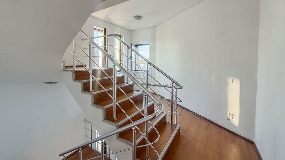 Spatiu de Birouri Sau Comercial | Soseaua Chitilei | Parcare - Poză 11