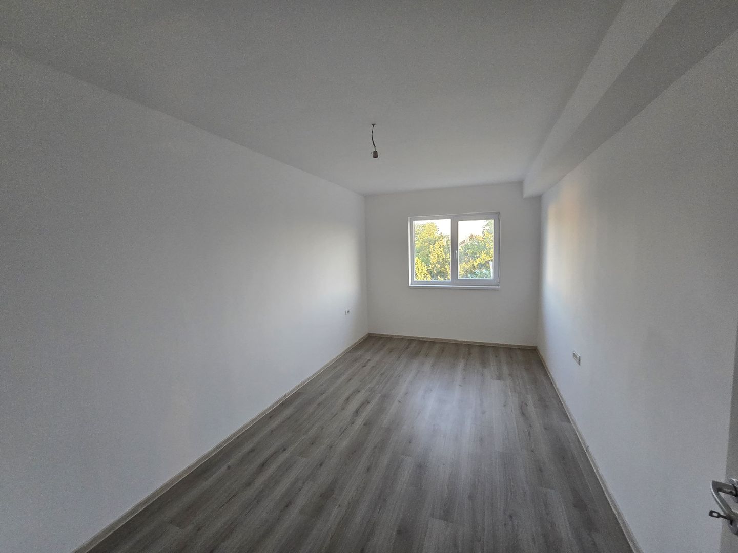 Sanandrei, Drum Asfaltat, Teren Generos, Buc Separata, 3 Dor, 2 Bai, dressing - Poză 18