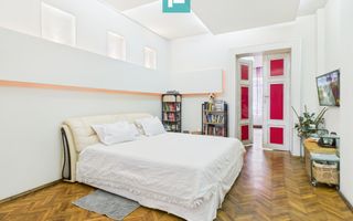Apartament  cu 4 camere vintage ultracentral - Poză 3