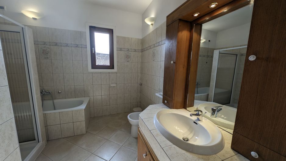 Vila cu design italian intalneste echipamentele germane - Poză 6