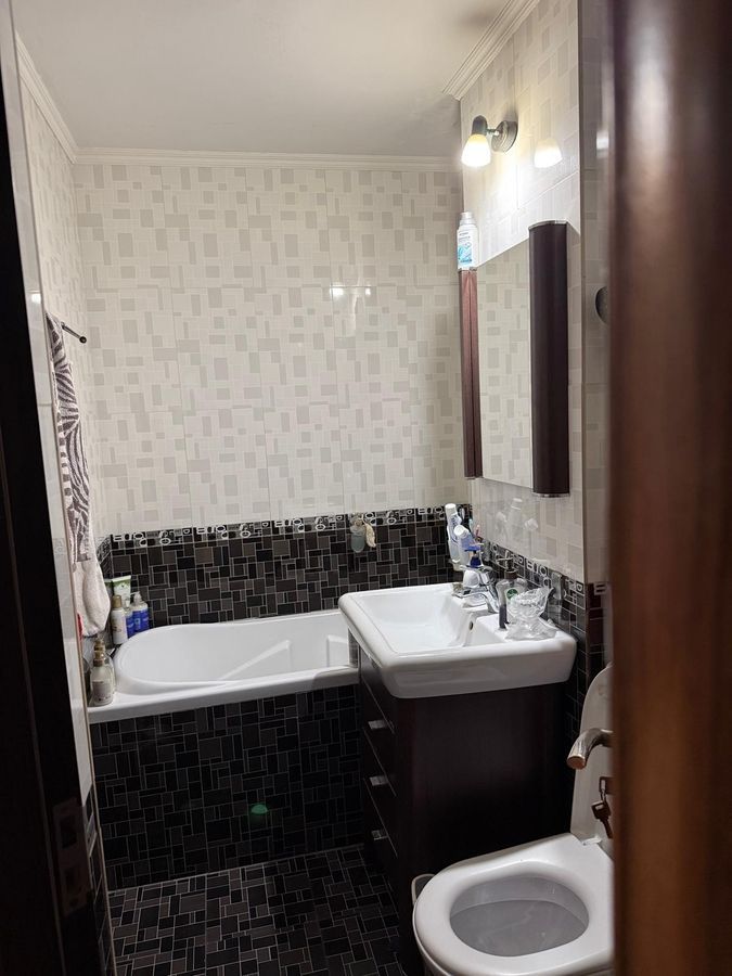 3 camere decomandat, metrou Titan la 2 minute, eliberabil octombrie - Poză 2