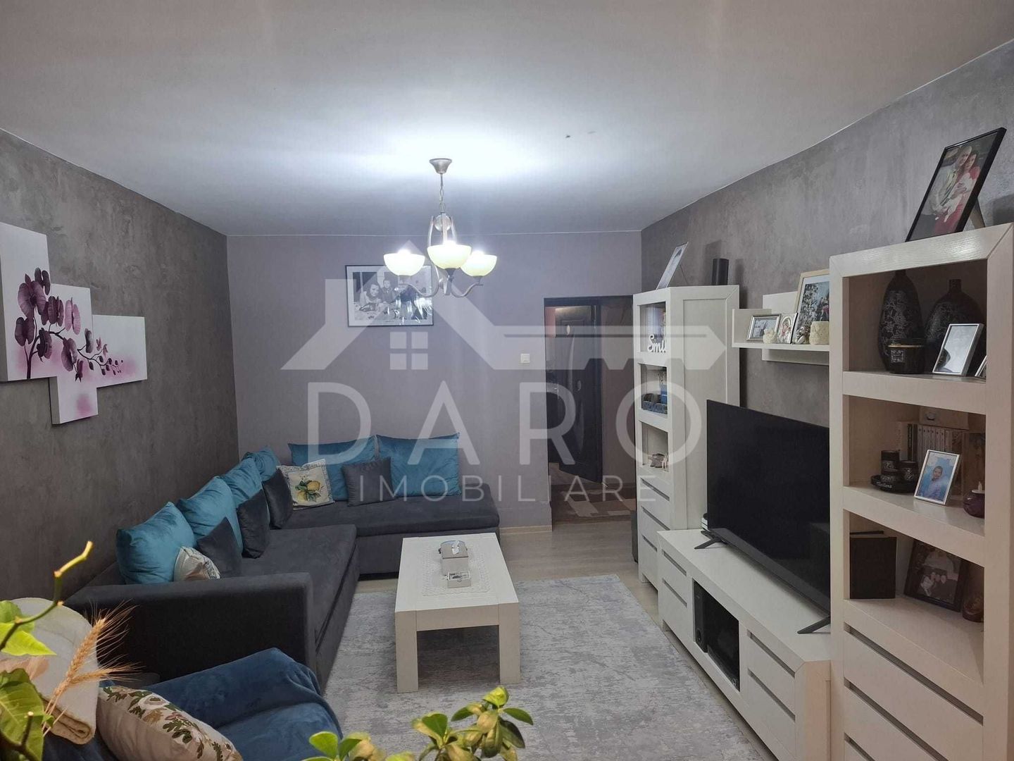 Apartament de vanzare, 3 camere, 68 mp, zona Tudor. - Poză 1