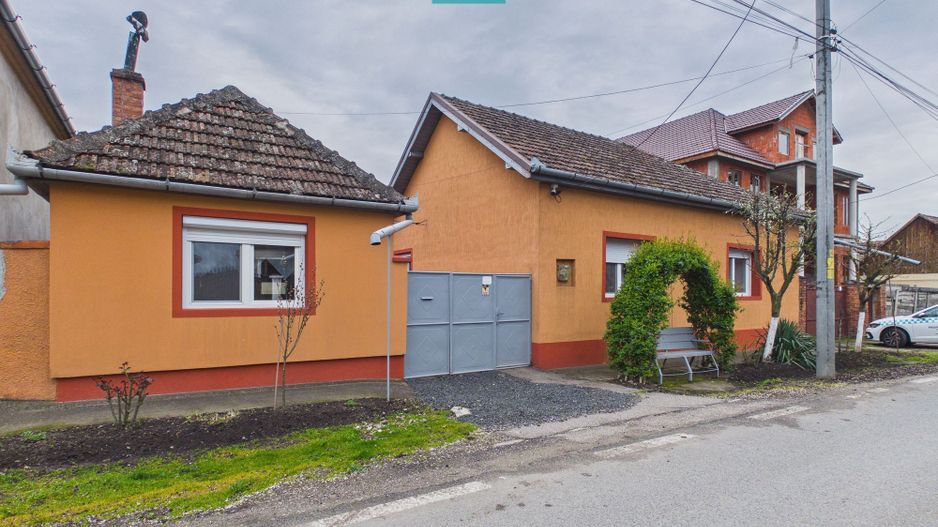 Casă 2 corpuri și 5 camere ultracentral în Curtici - Poză 14