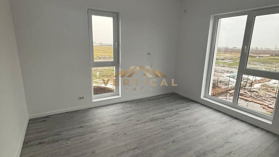 Locuință P+E modernă, 3 băi, teren generos de 323 mp - Poză 9