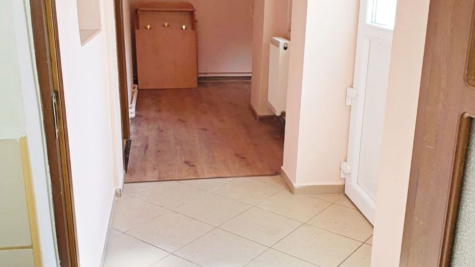 Casa de vanzare Ultracentral in zona Decebal, Oradea - Poză 9