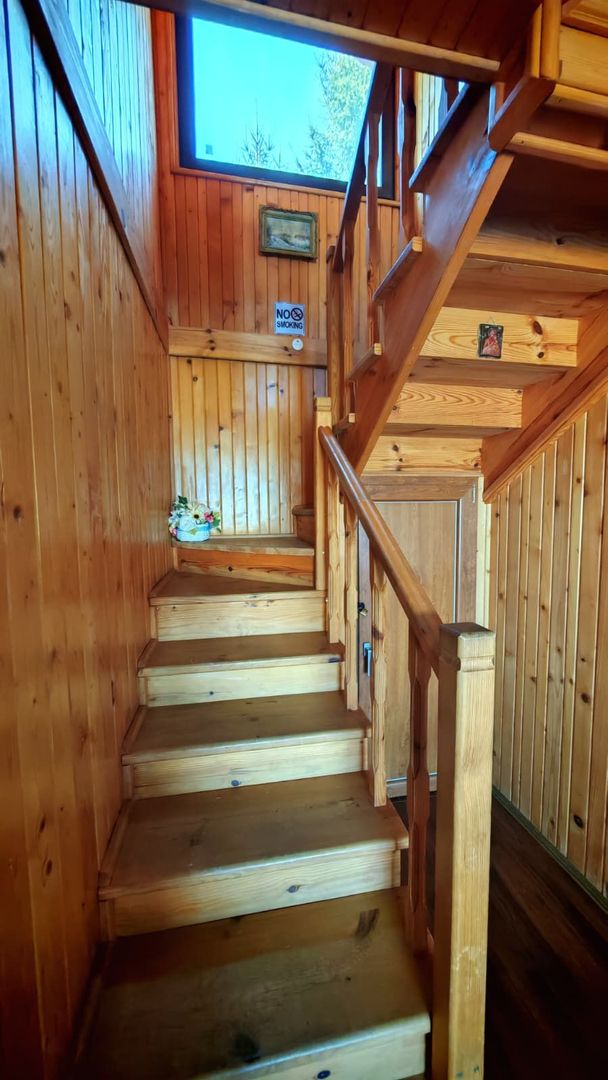 Casa / pensiune investitie sat Pestera, Moieciu, Bran - Poză 10