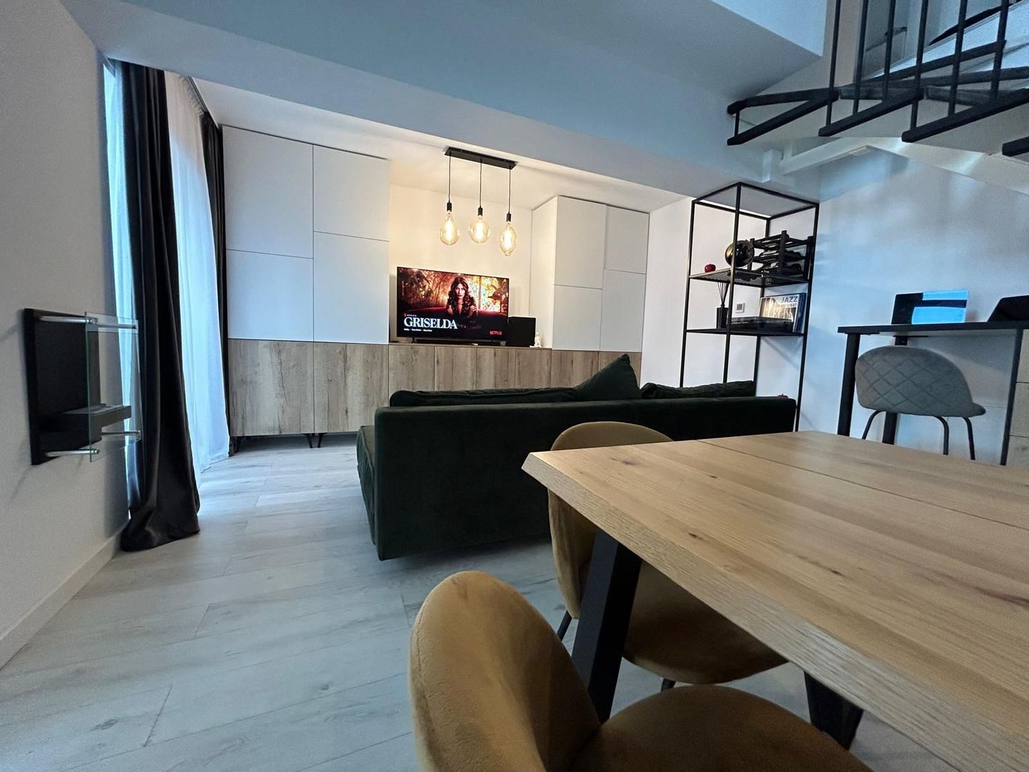 Penthouse cu loft, Belvedere Residence, mobilat complet, vedere panoramică - Poză 6