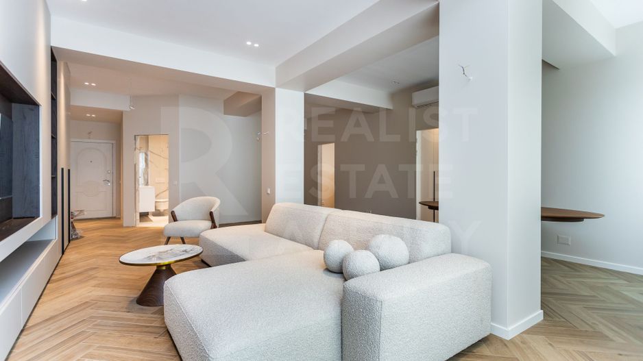 Apartament stilat în centrul diplomatic - Poză 1