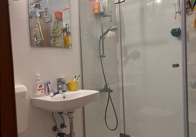 Particular; apartament 3 camere complet renovat si mobilat - Poză 7