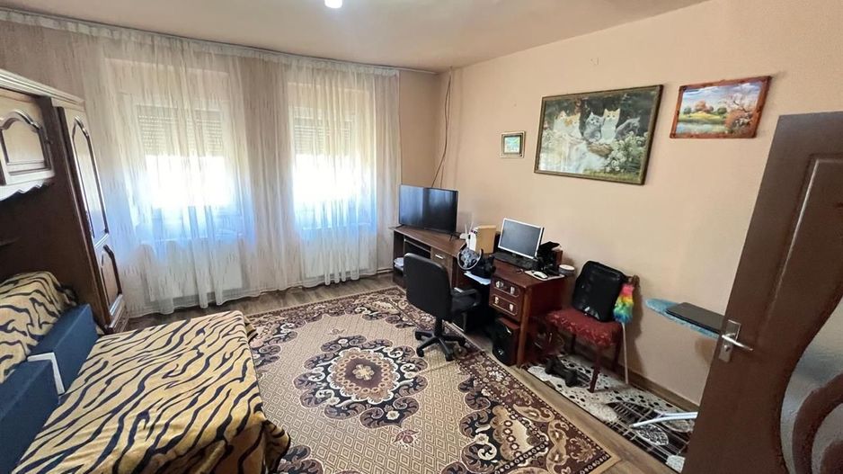 casa individuala Varias apa centrala pe gaz canalizare 1500mp - Poză 14