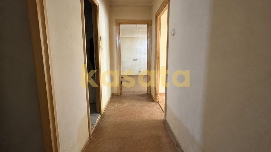 3 camere | Etaj 1 | 2 băi | 2 debarale | Decomandat | Zona Vitan - Poză 12
