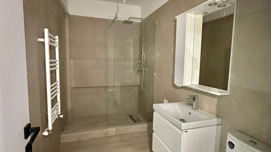 Studio superb aproape de mare - Poză 5