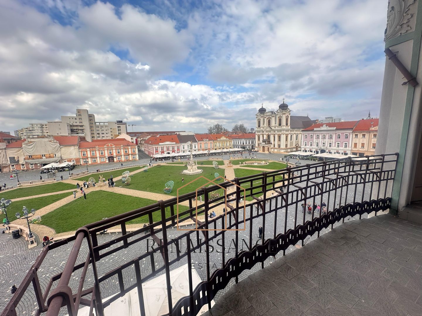 Piata Unirii 6 Camere | 400mp Etaj 3 | Palatul Bruck - renovat - Poză 2