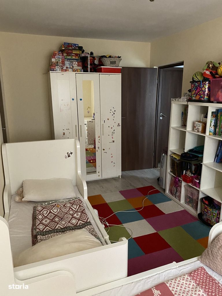 De vanzare apartament 3 camere Drumul Taberei - Poză 3