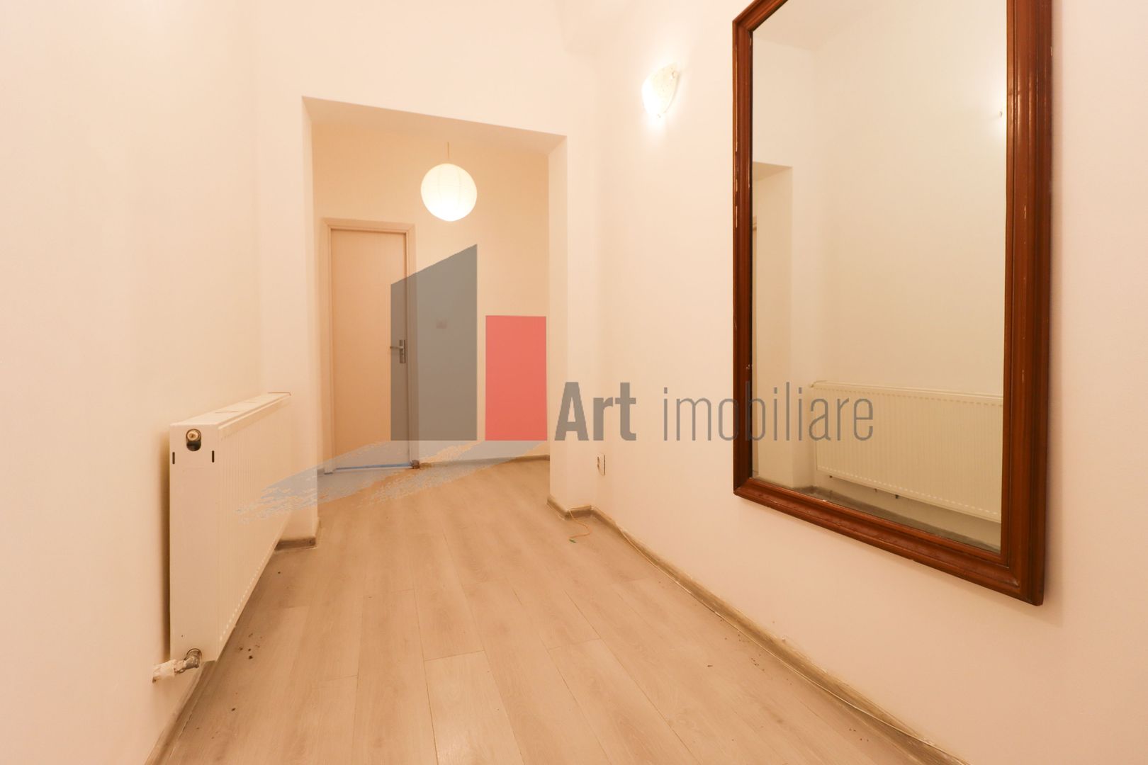 Apartamentul "REHEGUA" , stradal, bloc "REABILITAT" - Poză 16