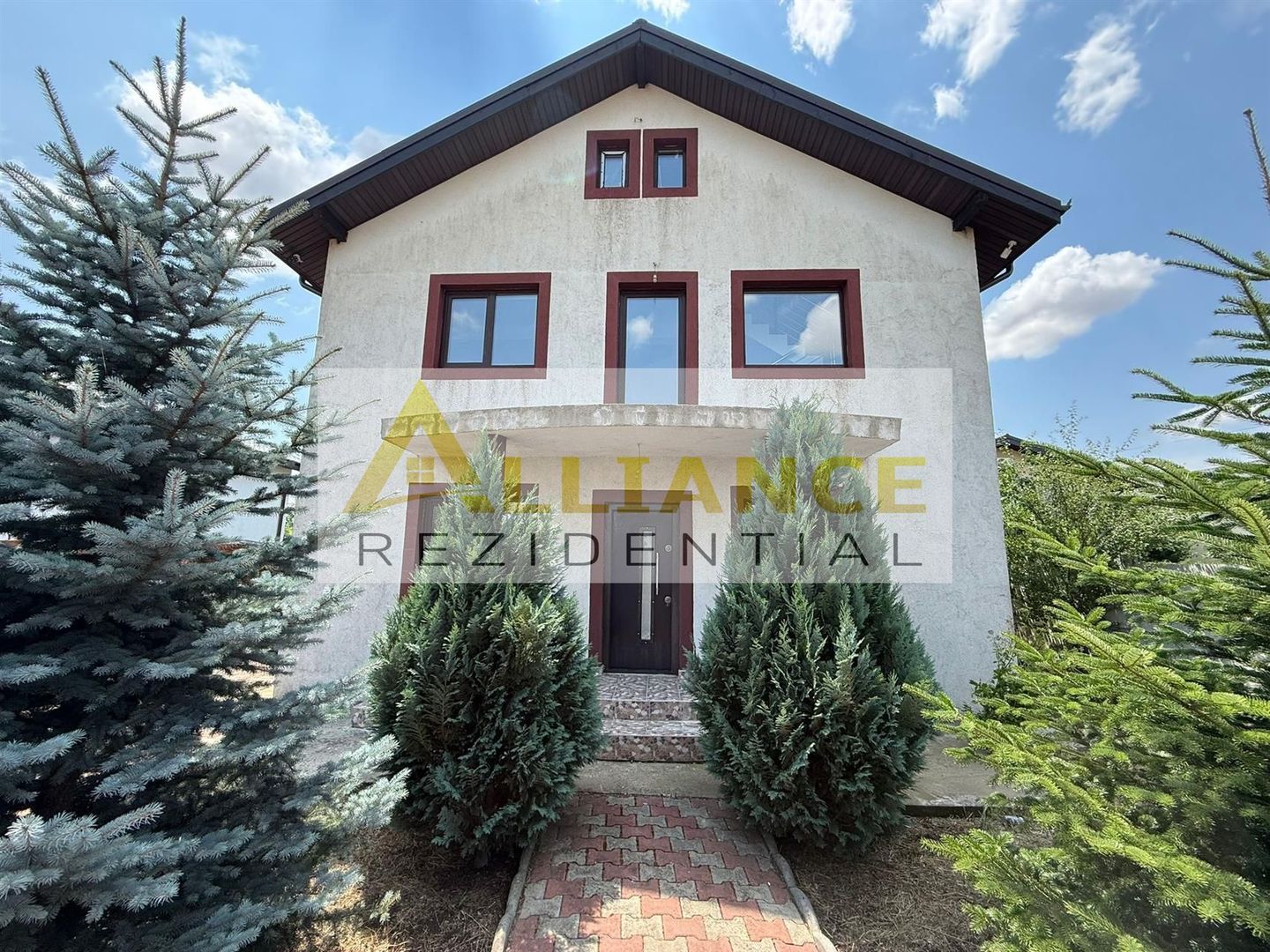 Casa Individuala - 5 camere - 3 bai - 555mp teren - Poză 1