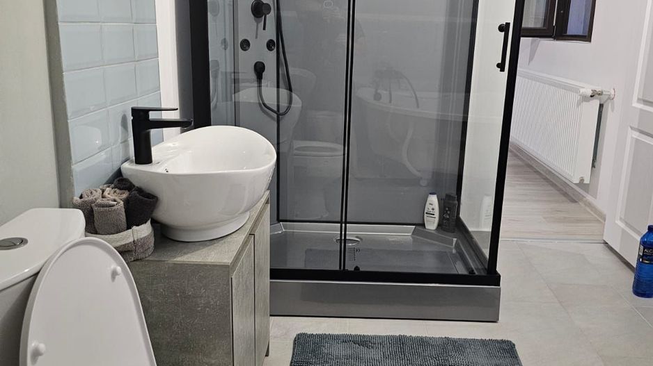 Vila noua, P+1E, mobilata si utilata - zona Bariera Traian - Poză 11