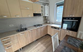 Apartament cu 3 camere, curte proprie si loc de parcare - Poză 9