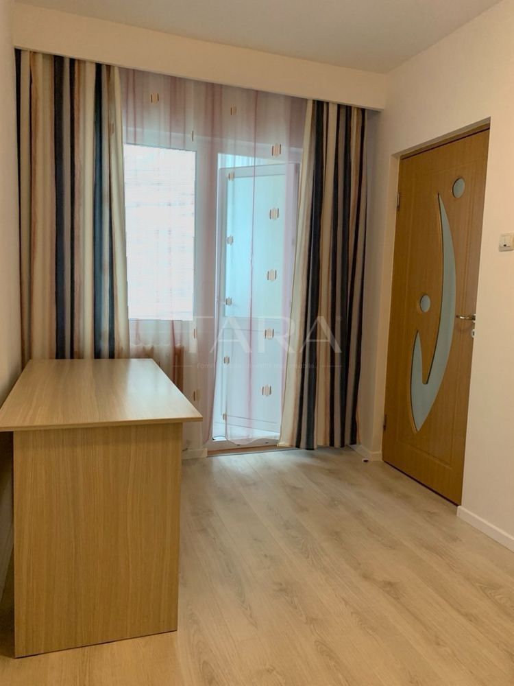 Vând apartament 3 camere în Mănăștur, zona Minerva. - Poză 5