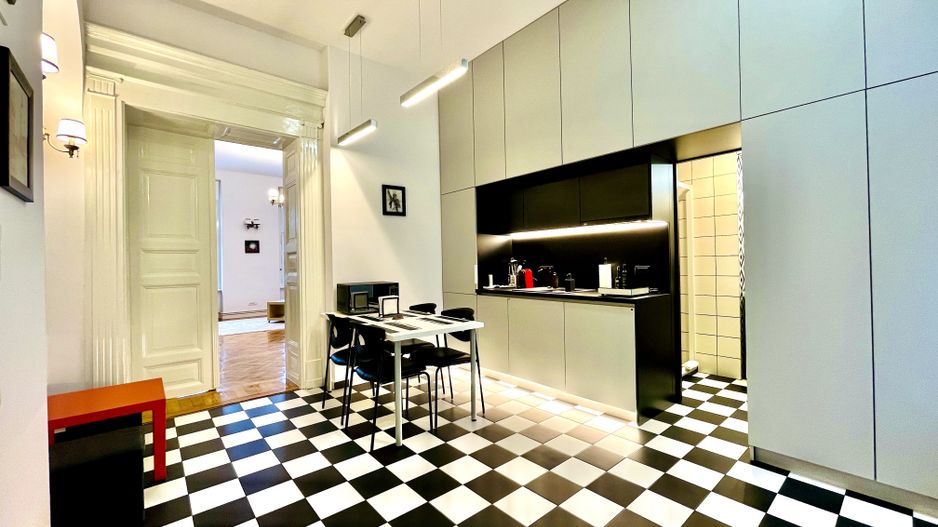Studio generos in Piață Libertății - 52 mp - renovat - Poză 1