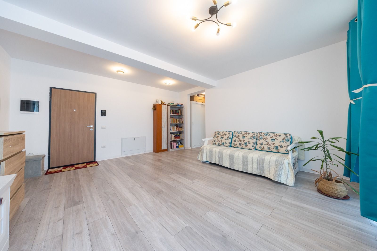 Apartament 2 camere UNO Residence – parcare și boxă incluse - Poză 3