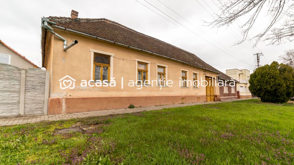 Casă în zona centrală Pâncota - Poză 12