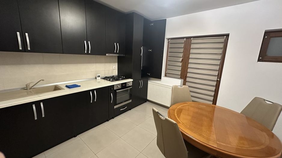 Apartament cu 3 camere de inchiriat - Poză 2
