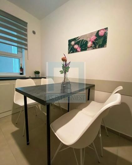 Apartament 3 camere , 2 bai, mobilat/utilat - zona Tractorul - Poză 8