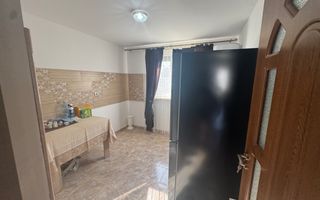 Casă spațioasă în Balș, zonă excelentă – aproape de centru și spital - Poză 6