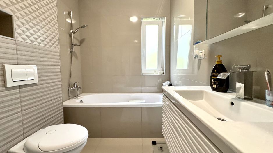 Duplex modern -  confort, eficiență și independență energeticǎ - Poză 29