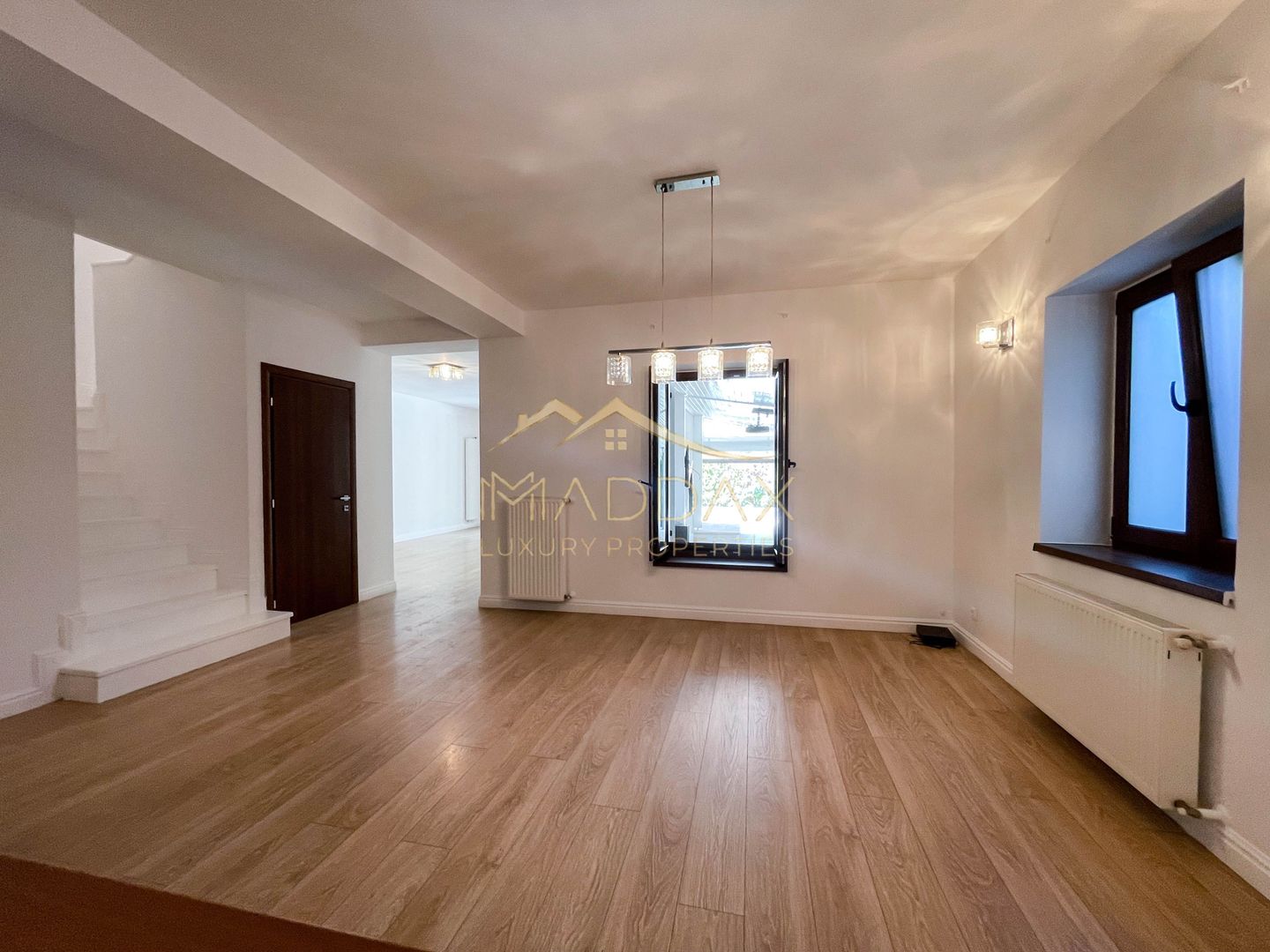 Amazing 6 Rooms Villa // Private Pool // 4 Parking Place / Erou Iancu Nicolae - Poză 12