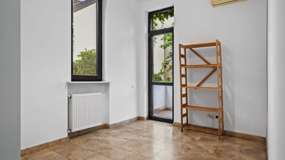 APARTAMENT 4 CAMERE ULTRACENTRAL - Poză 9