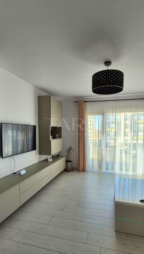 Apartament spațios în Bună Ziua, 3 camere, cu 2 balcoane. - Poză 2