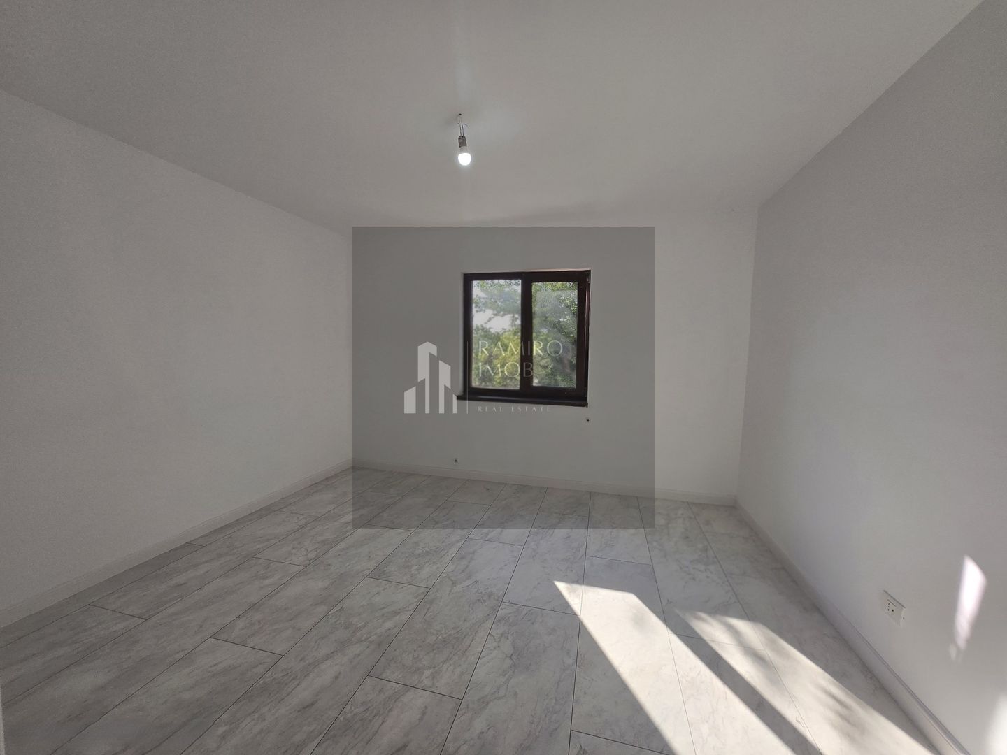 Casa Noua -6 camere - 160mp utili +curte -Soseaua Giurgiului -Magurele - Poză 19