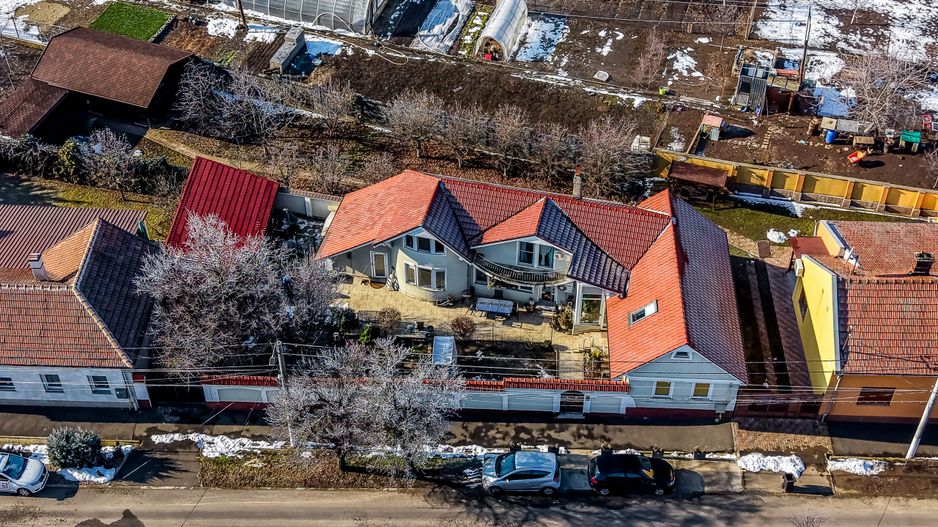 Casă cu 5 camere în Aradul Nou - locul unde linistea devine acasă - Poză 3
