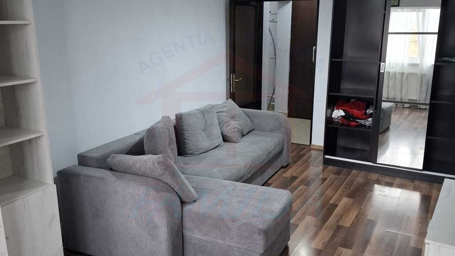 🏡.De închiriat 2 camere, Ultimul Leu, 400 eur/luna - Poză 1