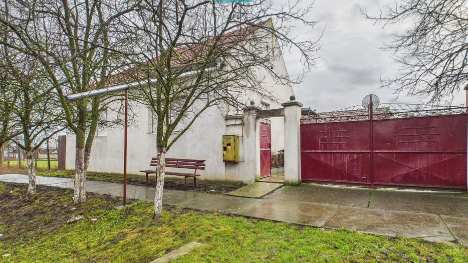 Casă cu 4 camere în Nădab - Poză 14