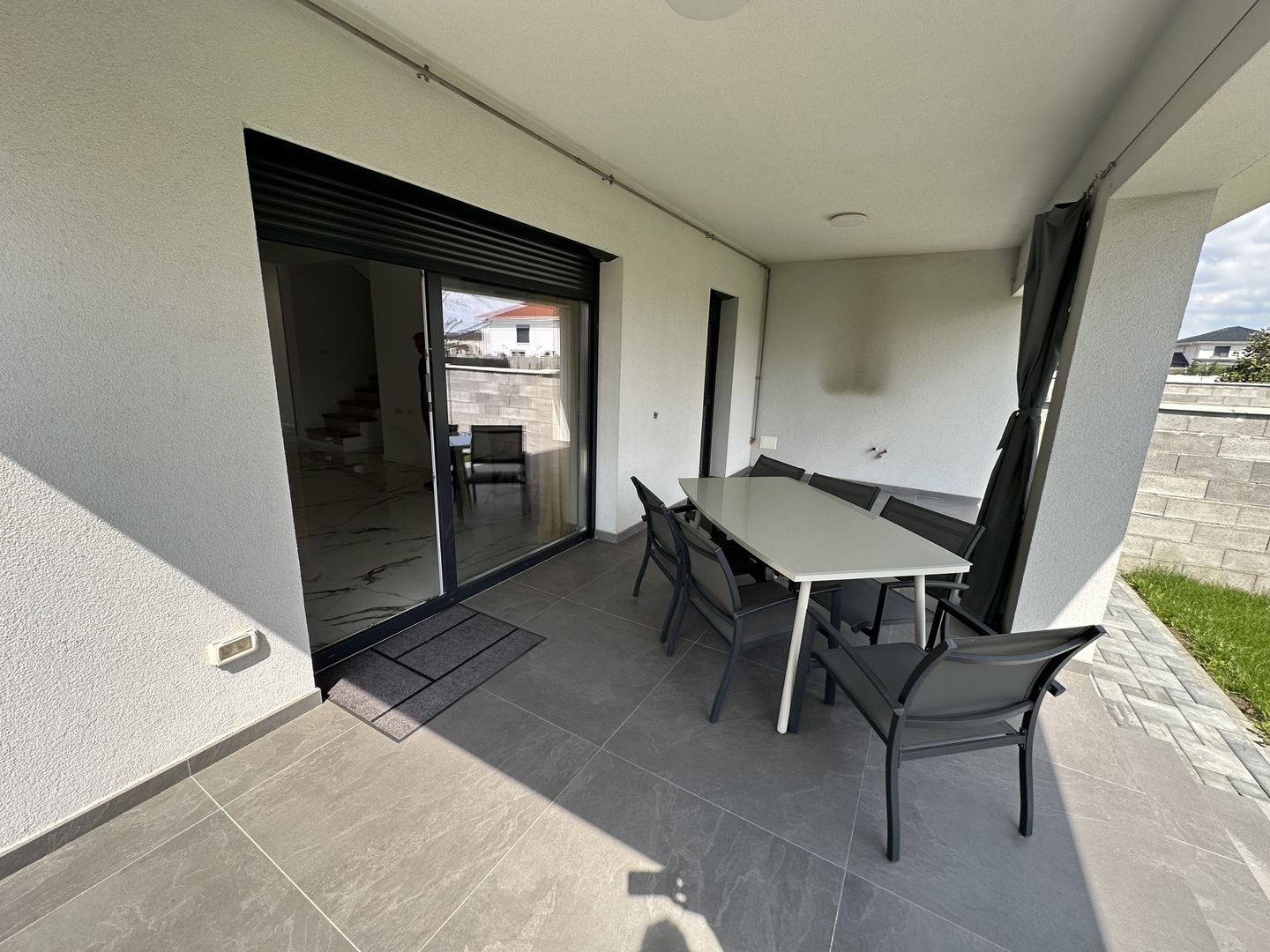 Duplex despărtit  prin garaj zona Ikea - Poză 7