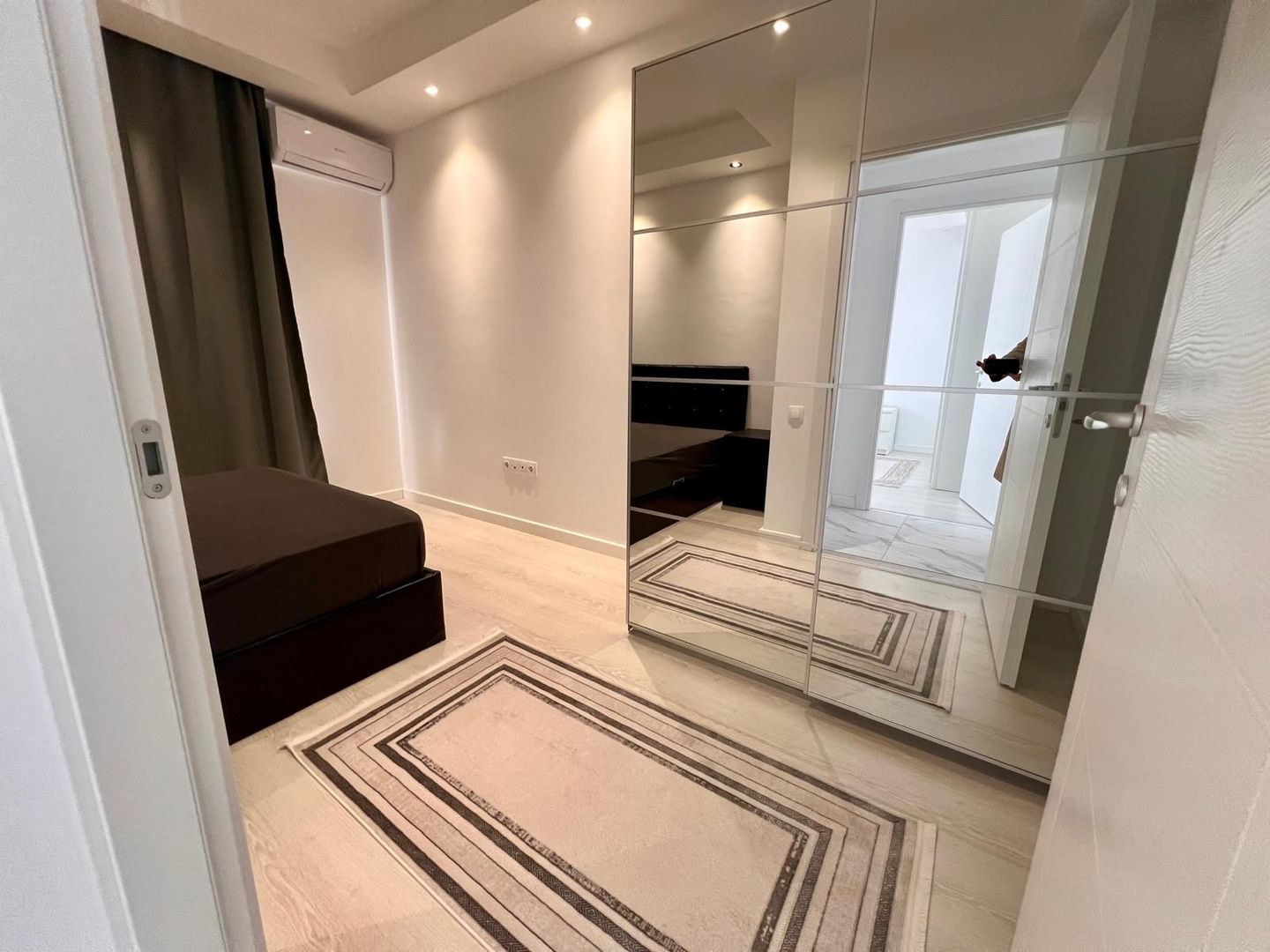 Apartament 3 camere Ansamblul Rezidential Cosmopolis - Poză 9