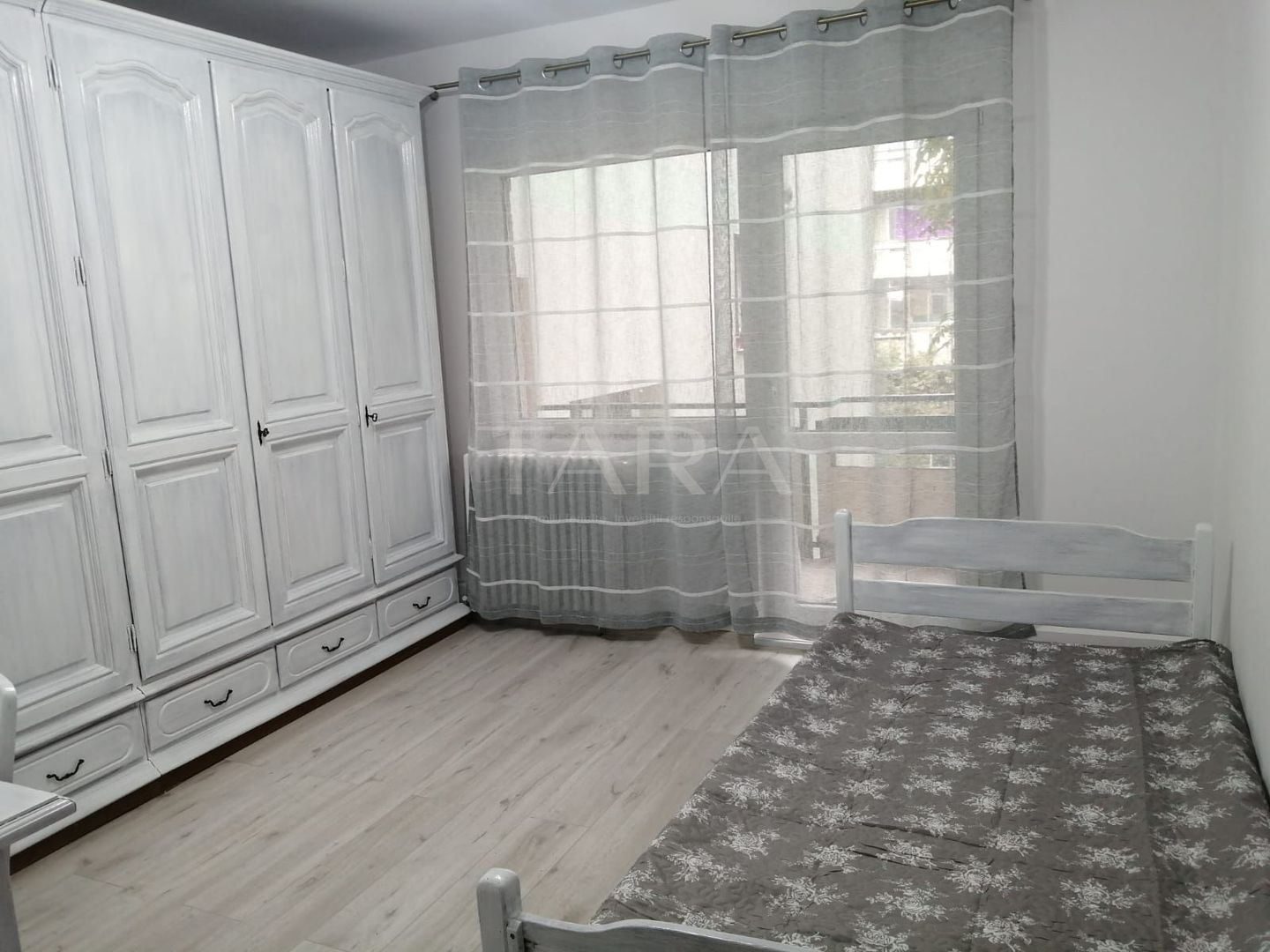 Apartament cu 3 camere, finisat și utilat, aproape de Iulius Mall. - Poză 4