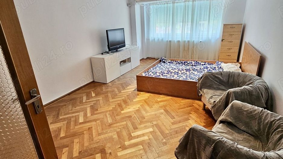 B-dul Unirii, Tribunal, 2 camere decomandate, bloc monolit, direct proprietar - Poză 2