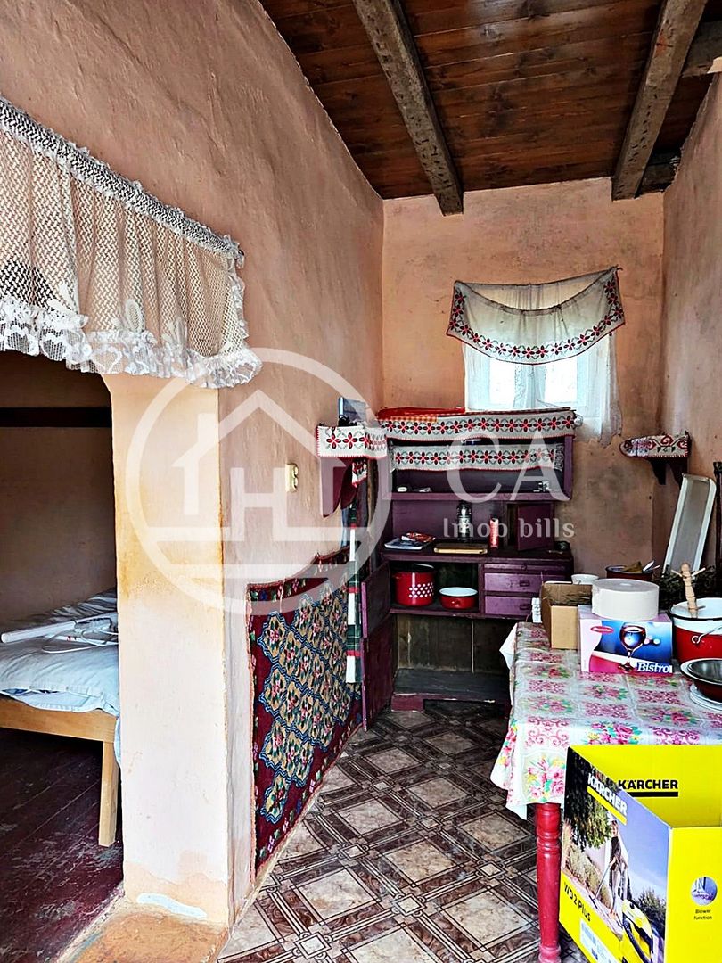 Casa de vanzare cu 4 camere si teren de 1520 in satul Batar, Bihor - Poză 7