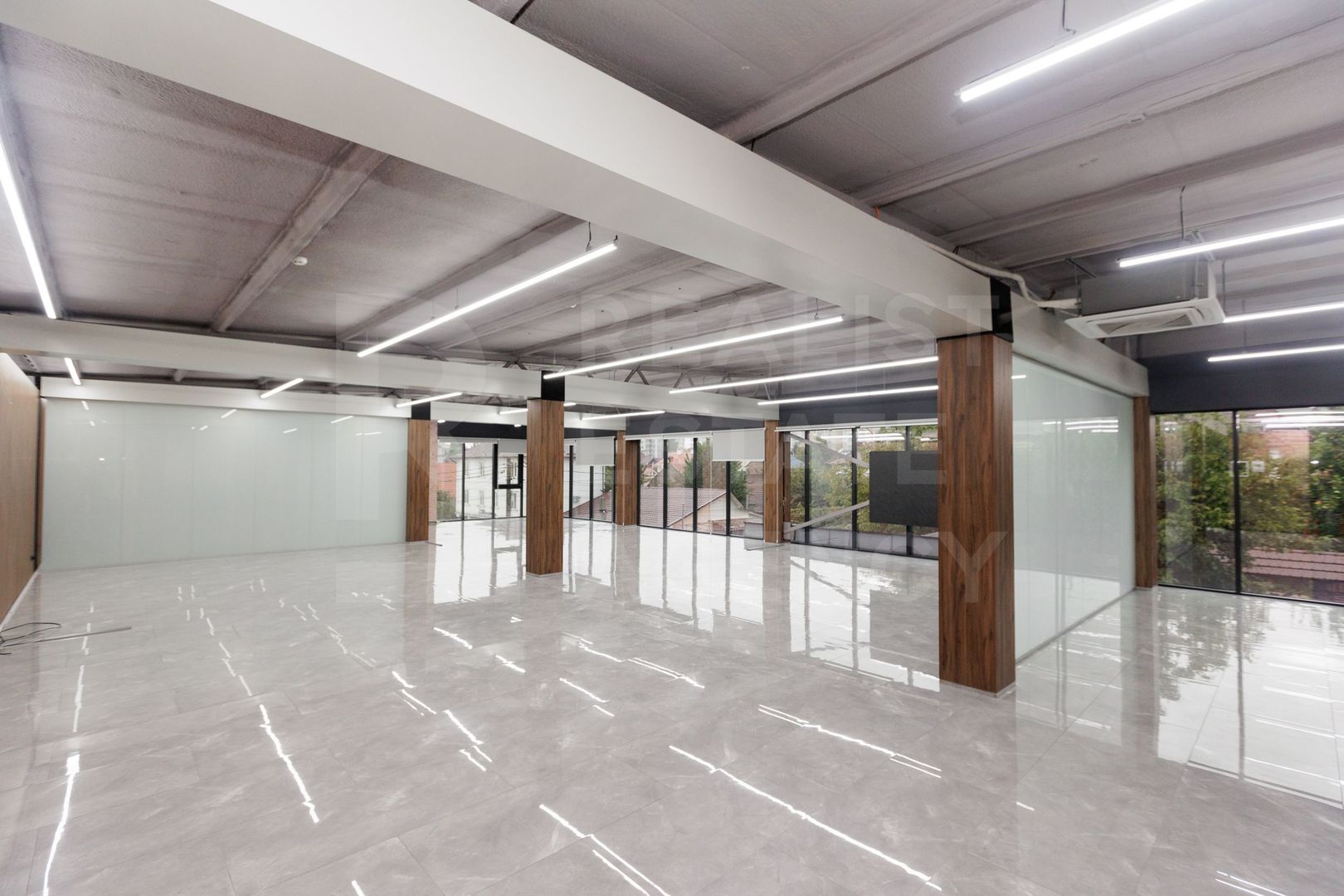 Chirie, spațiu comercial, 262 mp, str. Brincuși, Botanica. - Poză 2