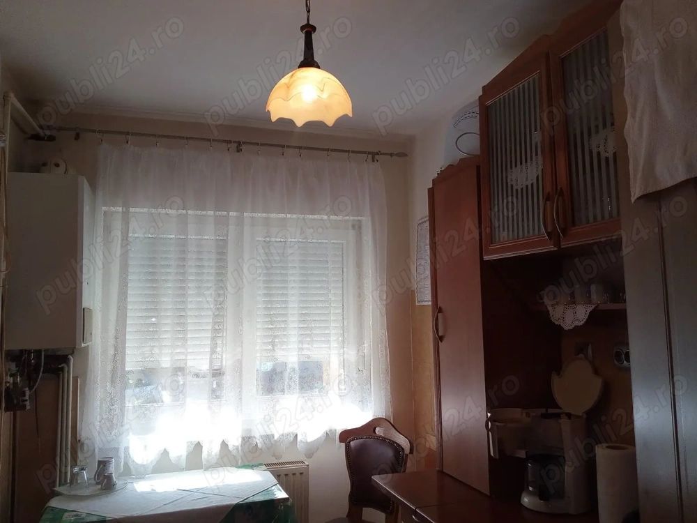 BRASADAS vinde ap 2 cam la PARTER zona Spitalul Judetean. - Poză 8
