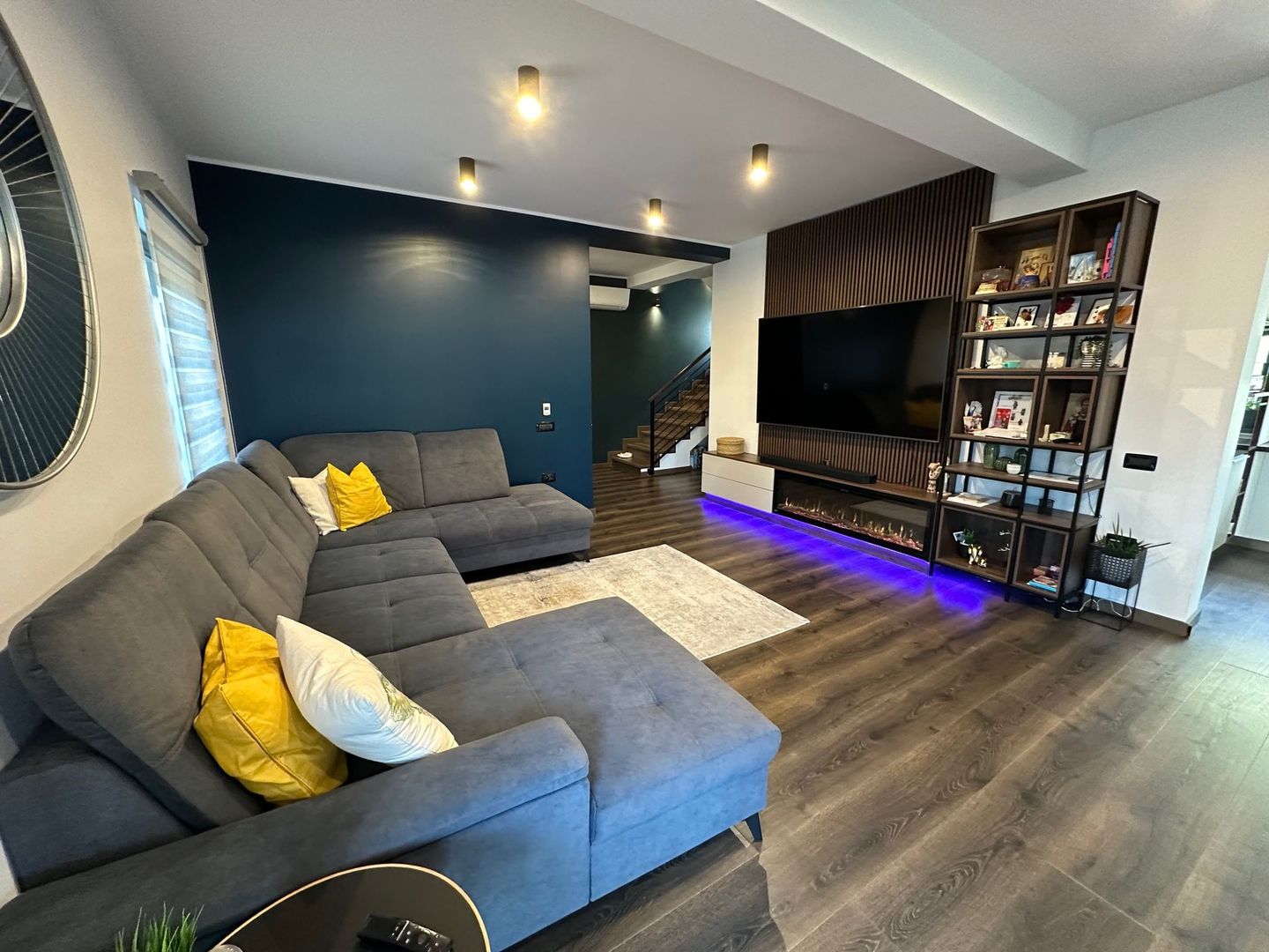 Casa moderna în Dumbravita - Ikea cu garaj - Poză 1