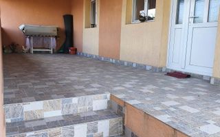 Casă de vânzare în Sat Bâcu, Comuna Ipatele – 4 camere, 2000 mp teren - Poză 8