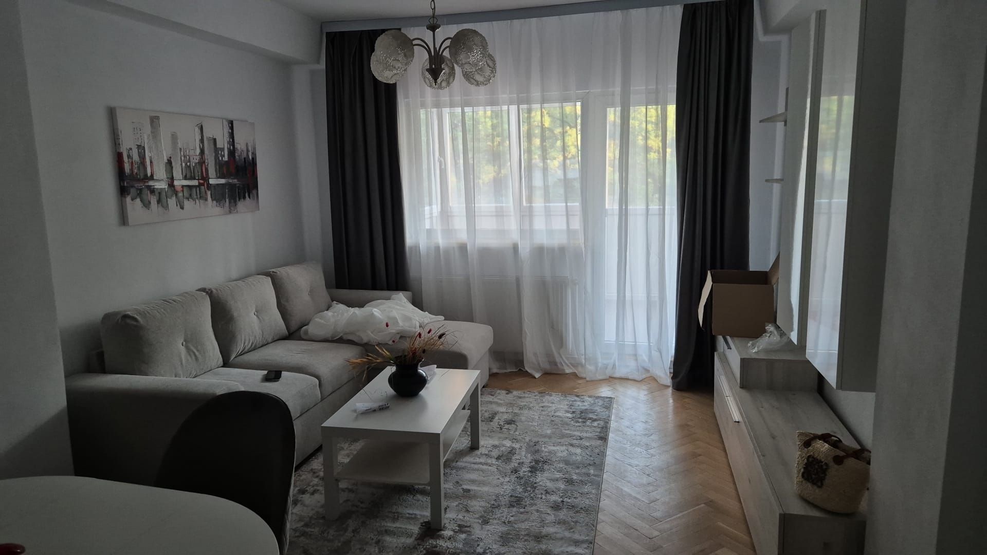 Apartament cu 3 camere in bloc reabilitat termic - Poză 2