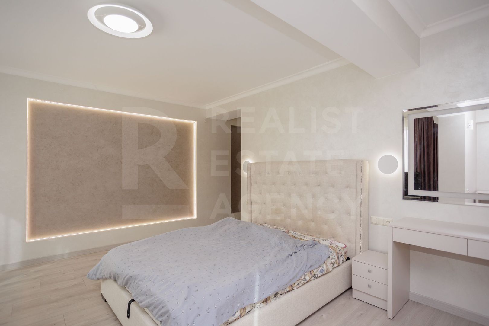 Spre vînzare apartament spațios, 2 dormitoare și living, sec. Botanica - Poză 25