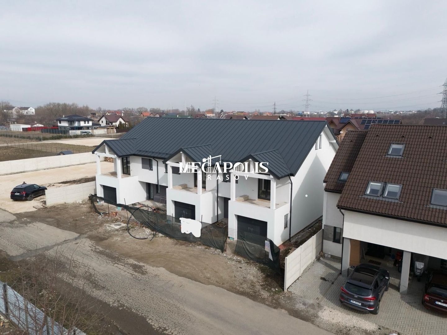 Casa cu Garaj / Predare Mai 2026 / Predare la Cheie - Poză 1